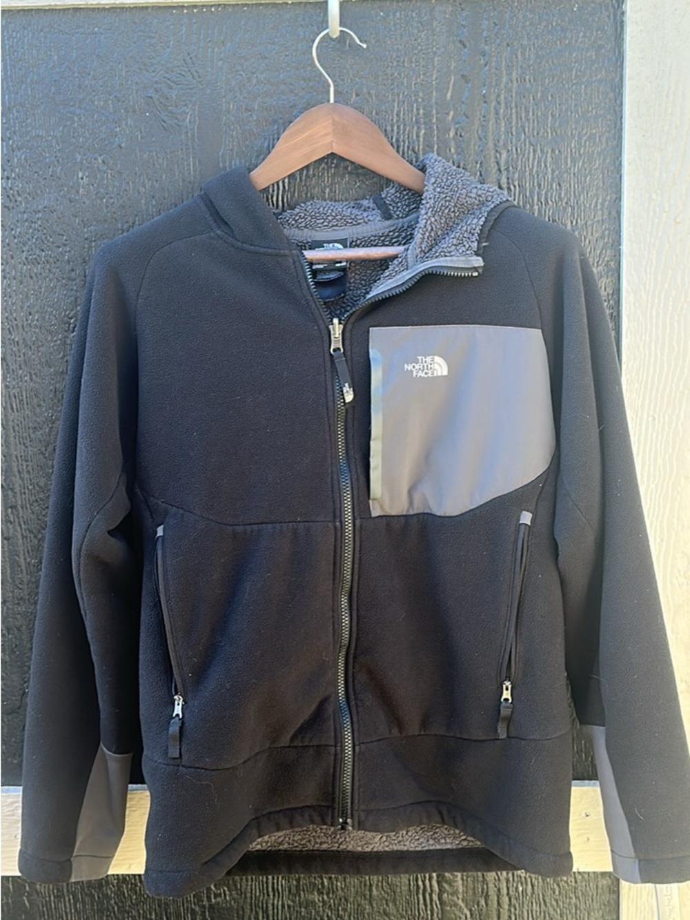 The North Face Boys Jacket Size XL